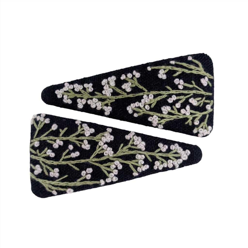 Triangle Embroidered Baby Breath Snap Clips Navy
