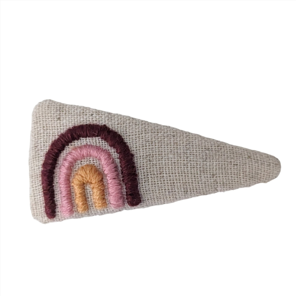 Embroidered Rainbow Snap Clip Beige