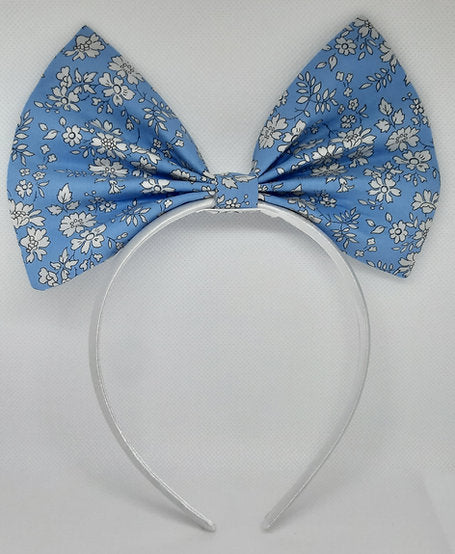 Girls Upright Bow Band Capel Light Blue