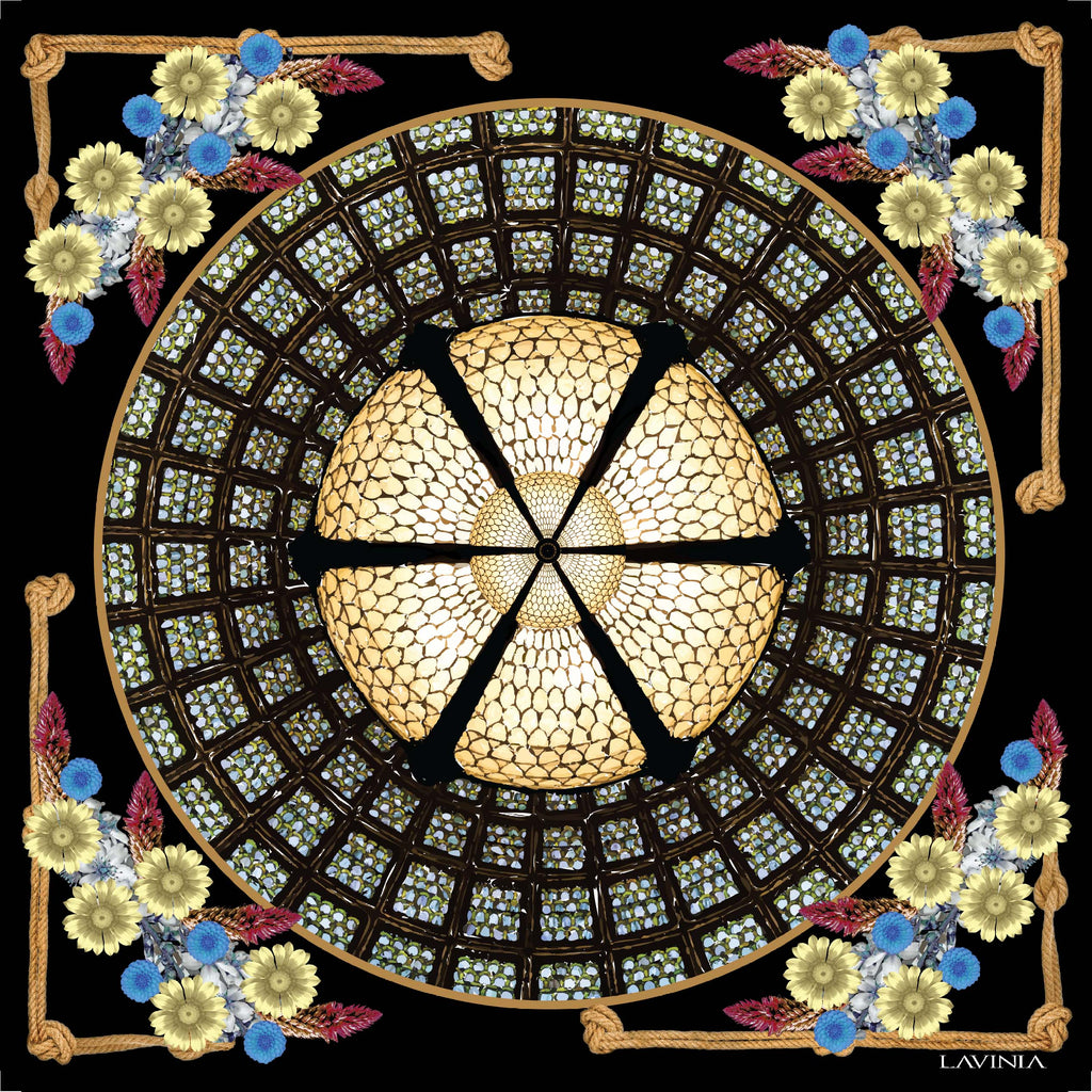Lavinia stained glass with rope border LA499-1 70cm