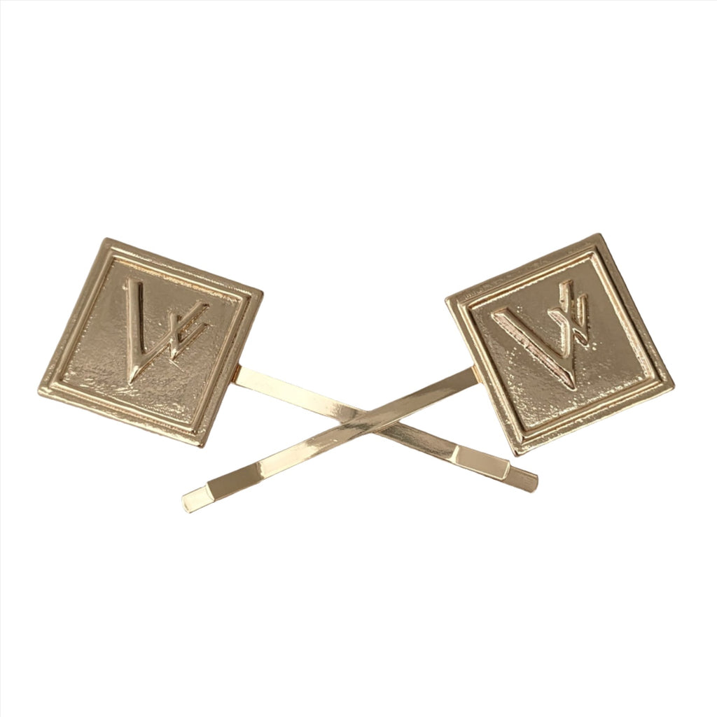 Vivente Signature Scarf Clips - Gold - HC841