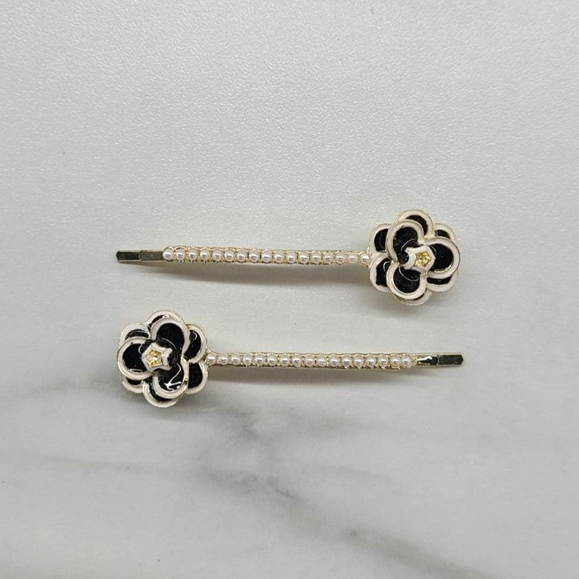 Pearl & Black Flower Clips HC570