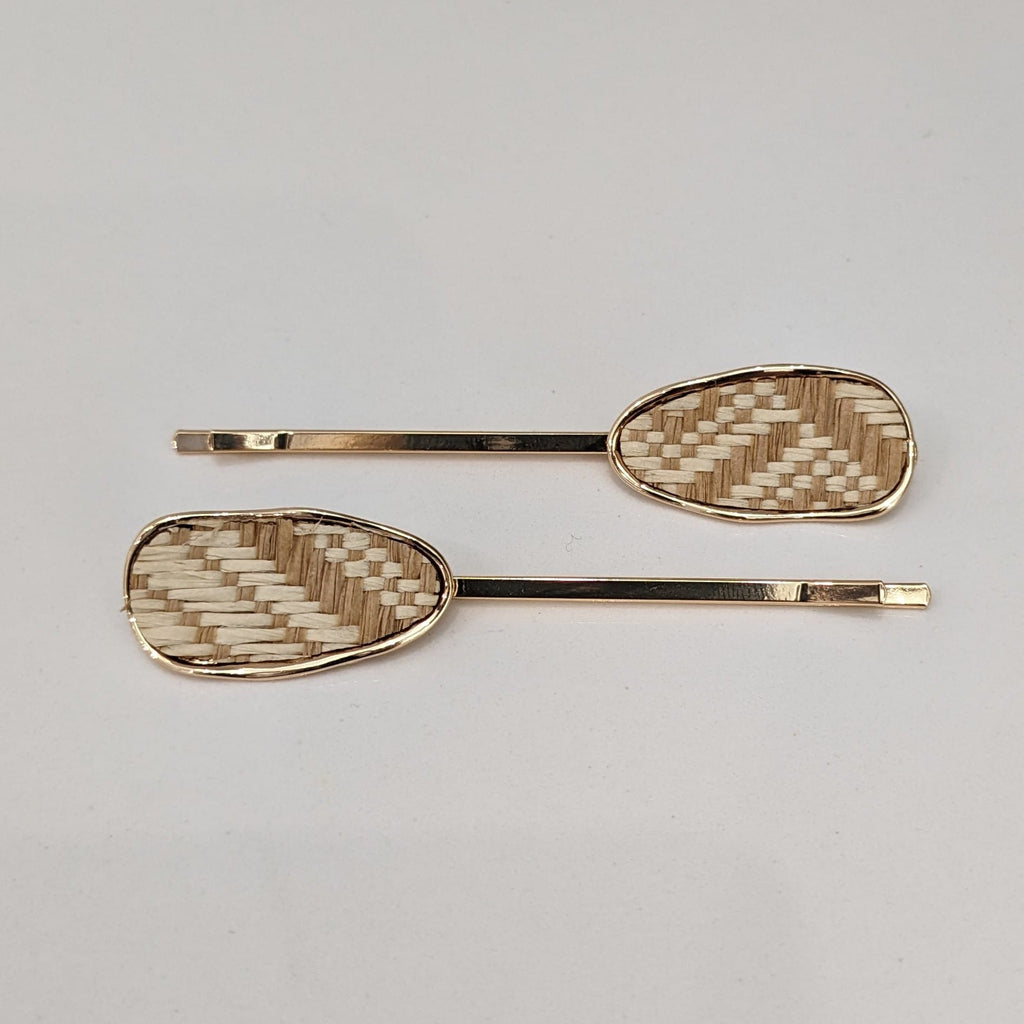 Gold Irregular Teardrop Clips Basket Weave HC805